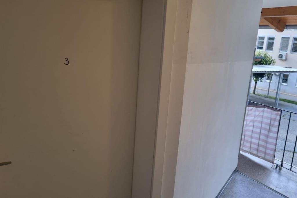 Apartment Mit 2 Betten Inklusive Gratis Parkplatz Graz Exterior foto